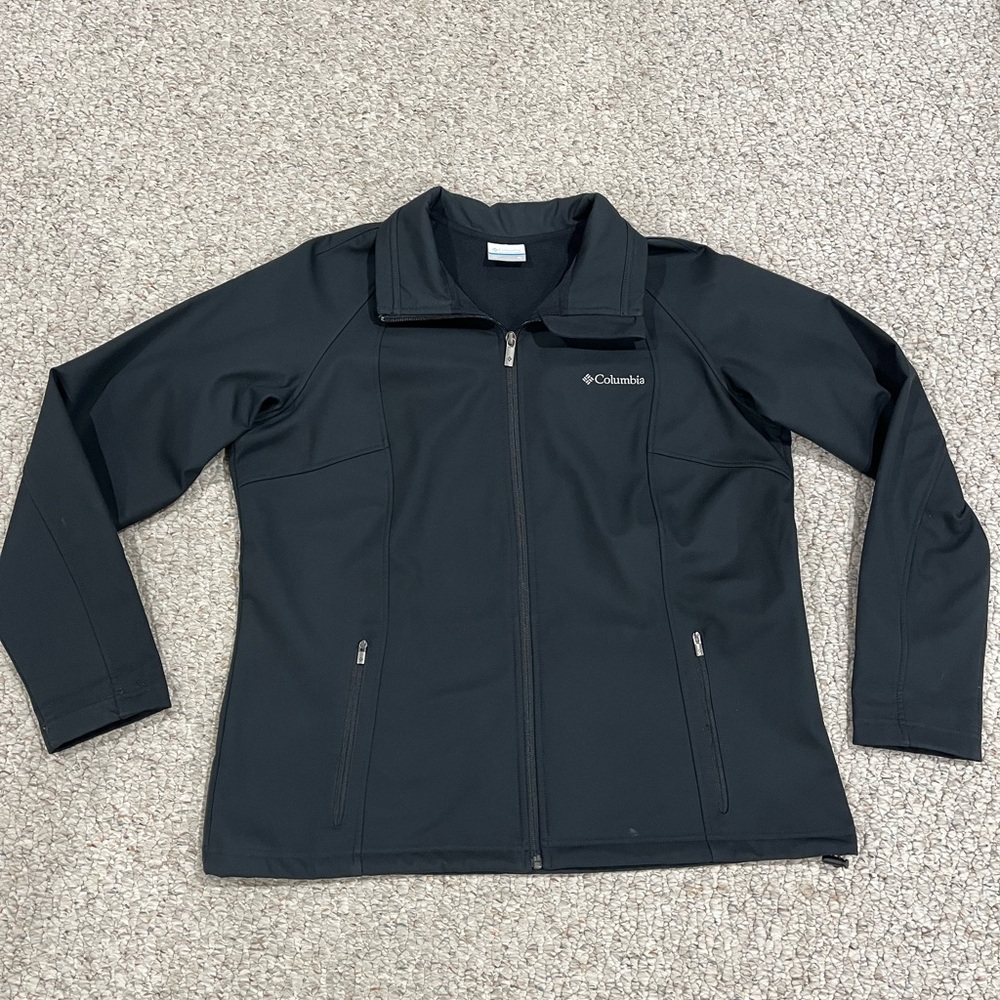 Columbia Black Women’s Size XL Softshell Jacket